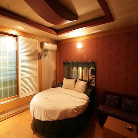 Valentine Hotel Kōyō Extérieur photo