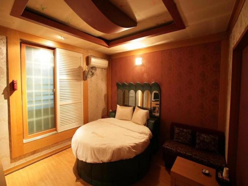 Valentine Hotel Kōyō Extérieur photo
